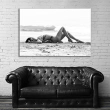 Load image into Gallery viewer, #052 Kendall Jenner