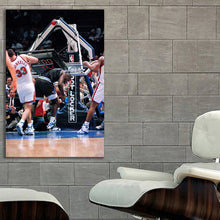 Load image into Gallery viewer, #004 Shaquille O'Neil