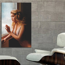 Load image into Gallery viewer, #009 Gigi Hadid