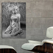 Load image into Gallery viewer, #010BW Billie Eilish