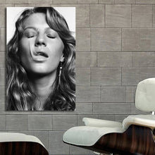 Load image into Gallery viewer, #010BW Gisele Bundchen