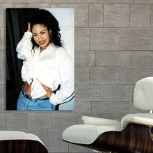 Load image into Gallery viewer, #011 Selena Quintanilla