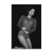 Load image into Gallery viewer, #017BW Jennifer Lopez