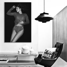 Load image into Gallery viewer, #019BW Jennifer Lopez