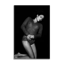 Load image into Gallery viewer, #023BW Jennifer Lopez