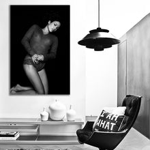 Load image into Gallery viewer, #023BW Jennifer Lopez