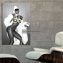 Load image into Gallery viewer, #033BW Naomi Campbell