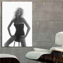 Load image into Gallery viewer, #061 Kate Moss