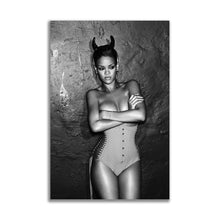 Load image into Gallery viewer, #047BW Rihanna