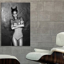 Load image into Gallery viewer, #047BW Rihanna