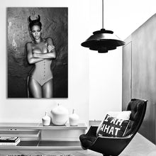 Load image into Gallery viewer, #047BW Rihanna