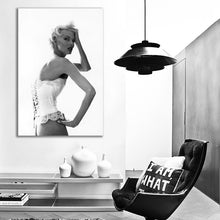 Load image into Gallery viewer, #009 Linda Evangelista