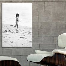 Load image into Gallery viewer, #065BW Kendall Jenner