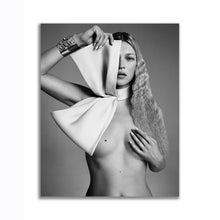 Load image into Gallery viewer, #605BW Kate Moss