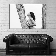 Load image into Gallery viewer, #016BW Kendall Jenner