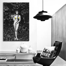 Load image into Gallery viewer, #008 Cindy Crawford
