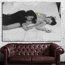 Load image into Gallery viewer, #032BW Kate Moss