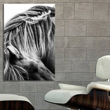 Load image into Gallery viewer, #037BW Horse