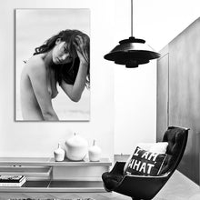 Load image into Gallery viewer, #050BW Kendall Jenner