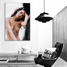 Load image into Gallery viewer, #029 Kendall Jenner