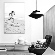 Load image into Gallery viewer, #059BW Kendall Jenner