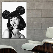 Load image into Gallery viewer, #008 Naomi Campbell