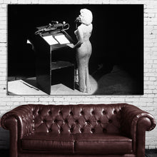 Load image into Gallery viewer, #053 Marilyn Monroe