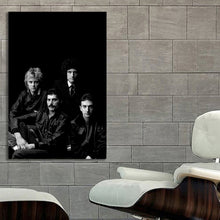 Load image into Gallery viewer, #023BW Queen