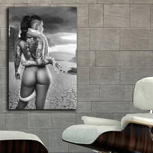 Load image into Gallery viewer, #006BW Christy Mack