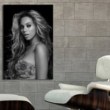Load image into Gallery viewer, #011BW Beyonce