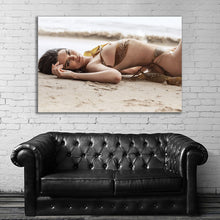 Load image into Gallery viewer, #053 Kendall Jenner