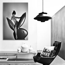 Load image into Gallery viewer, #039BW Naomi Campbell