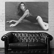 Load image into Gallery viewer, #004 Cindy Crawford