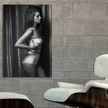 Load image into Gallery viewer, #010BW Lana Del Rey