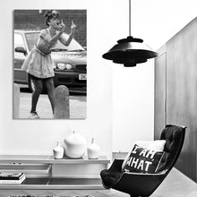 Load image into Gallery viewer, #040BW Rihanna