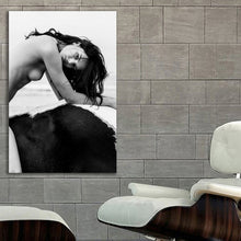 Load image into Gallery viewer, #028BW Kendall Jenner