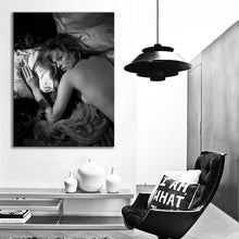 Load image into Gallery viewer, #720BW Kate Moss