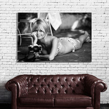 Load image into Gallery viewer, #076BW Brigitte Bardot