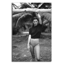 Load image into Gallery viewer, #016 Kate Moss
