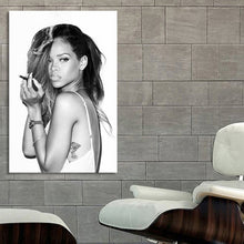 Load image into Gallery viewer, #005BW Rihanna