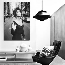 Load image into Gallery viewer, #004 Linda Evangelista