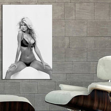 Load image into Gallery viewer, #006BW Victoria Silvstedt