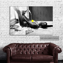 Load image into Gallery viewer, #045BW Naomi Campbell