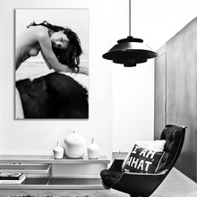 Load image into Gallery viewer, #028BW Kendall Jenner