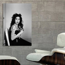 Load image into Gallery viewer, #034BW Amy Winehouse