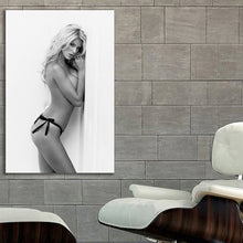 Load image into Gallery viewer, #002BW Victoria Silvstedt