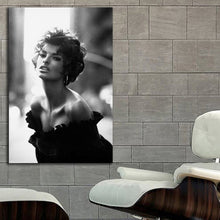Load image into Gallery viewer, #008 Linda Evangelista