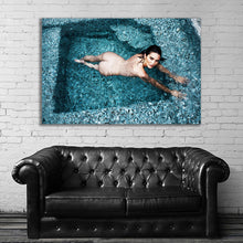 Load image into Gallery viewer, #074 Kendall Jenner