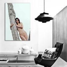 Load image into Gallery viewer, #009 Kendall Jenner