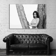 Load image into Gallery viewer, #014BW Kendall Jenner